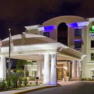 Express Hotel&suites Tampa-usf-busch Gardens, An Ihg Hotel Tampa